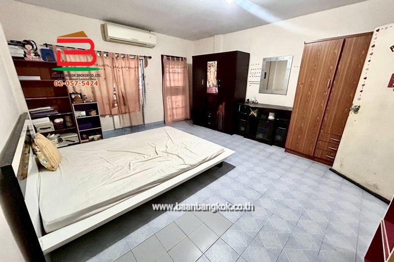 ทาวน์เฮาส์ หมู่บ้าน สุขสบายวิลล่า เนื้อที่ 18 ตรว. ถนนลาดพร้าว แขวงคลองเจ้าคุณสิงห์ เขตวังทองหลาง กรุงเทพมหานคร 9