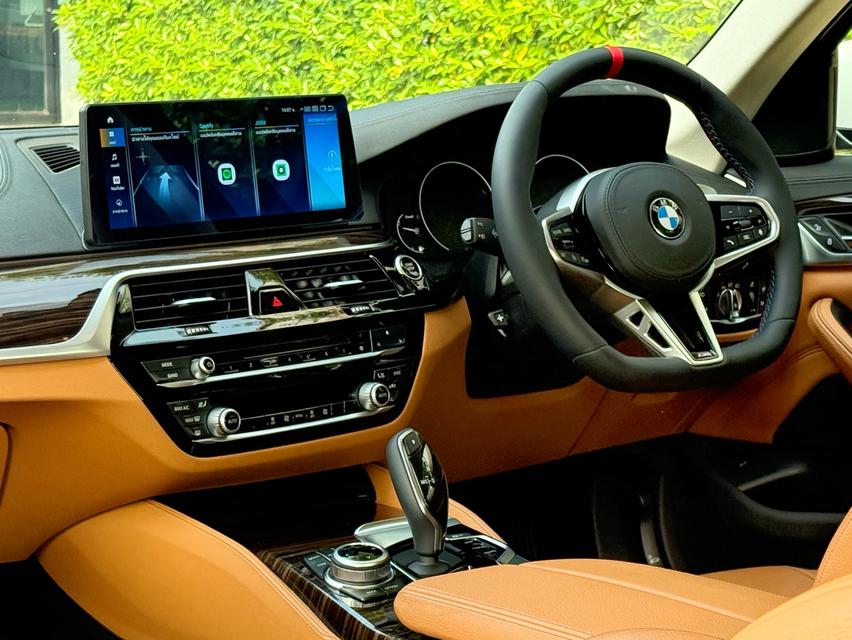 2018 BMW 520D G30 รถมือเดียวออกป้ายแดง รถออกศูนย์ BMW THAILAND รถวิ่งน้อย เข้าศูนย์ตรงระยะ รถไม่มีอุบัติเหตุครับ รูปที่ 11