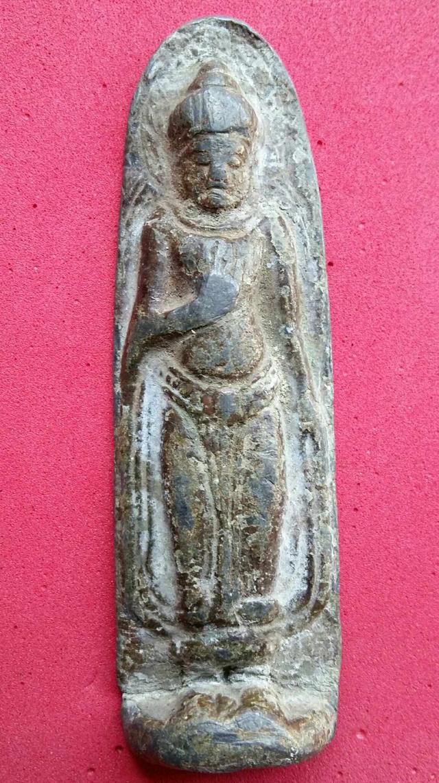 พระร่วงหลังรางปืน พิมพ์ฐานเตี้ย ชินตะกั่ว กรุวัดพระศรีรัตนมหาธาตุ