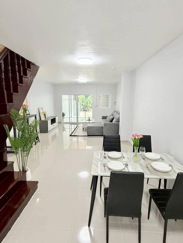 หมู่บ้านนันทนาการ์เด้น2 ท่าอิฐ-รัตนาธิเบศร์นนทบุรี ทาวน์เฮ้าส์ 2 ชั้น ตกแต่งใหม่ พร้อมอยู่ 6