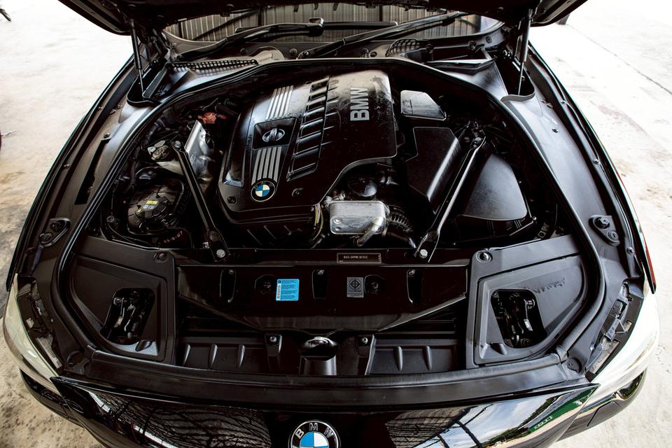 Bmw 523i AT ปี 2010 สีดำ สภาพดี  12