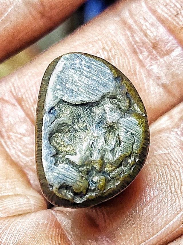 หลวงพ่อเงินพิมขี้ตา3ชายแท้100% รูปที่ 5