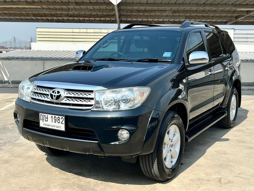 2011 TOYOTA FORTUNER 3.0V auto ไมล์แท้ 120,000 กม.