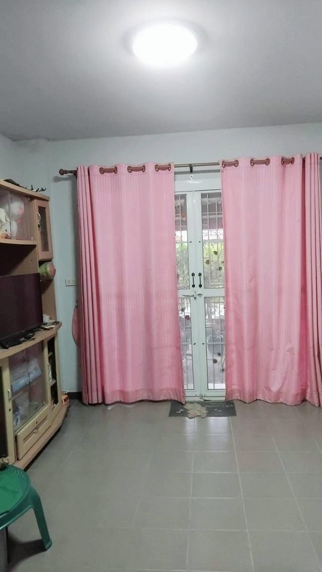 บ้านเทาวน์เฮ้าว์ มือสอง 2ห้องนอน 1ห้องน้ำ 1ห้องโถง 1ห้องครัว 2