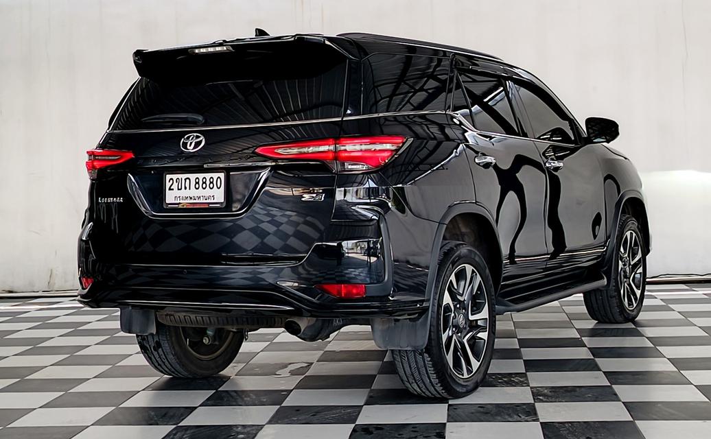 FORTUNER LEGENDER 2.4 V 4WD ปี 2021 ✅ ฟรีค่าจัด-ค่าโอน ✅ ฟรีประกันภัย ✅ ฟรี พรบ 4