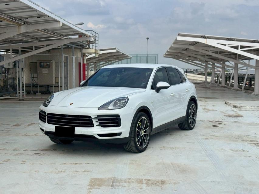 Porsche Cayenne e-hybridปี 2018 ไมล์ 70,xxx kmราคา 2,590,000 บาท