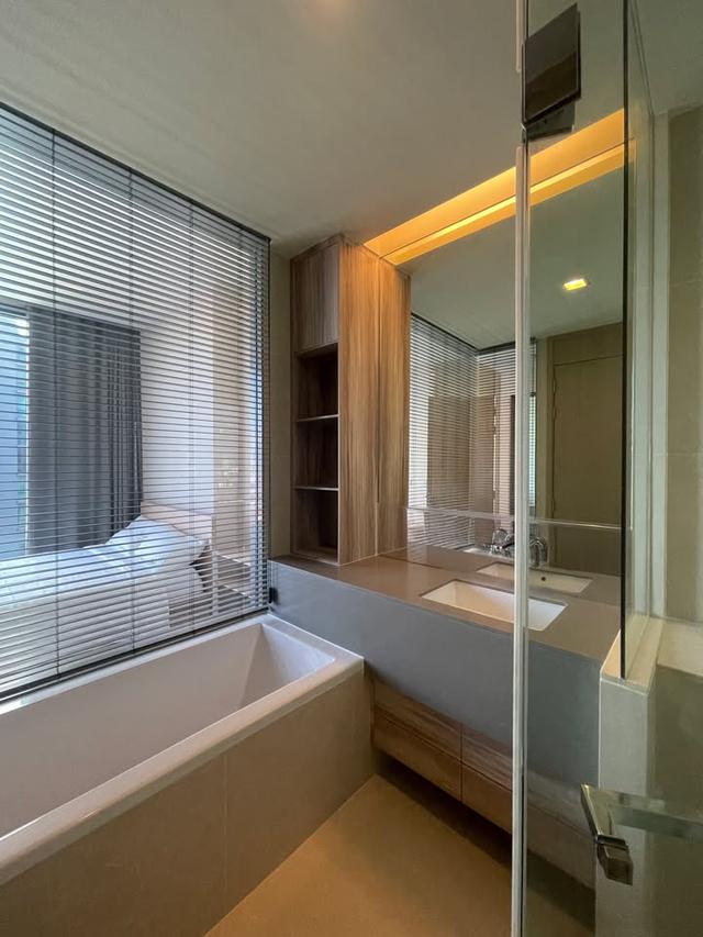 [For Rent] The Esse Asoke, Sukhumvit 21, Free maid service. 13