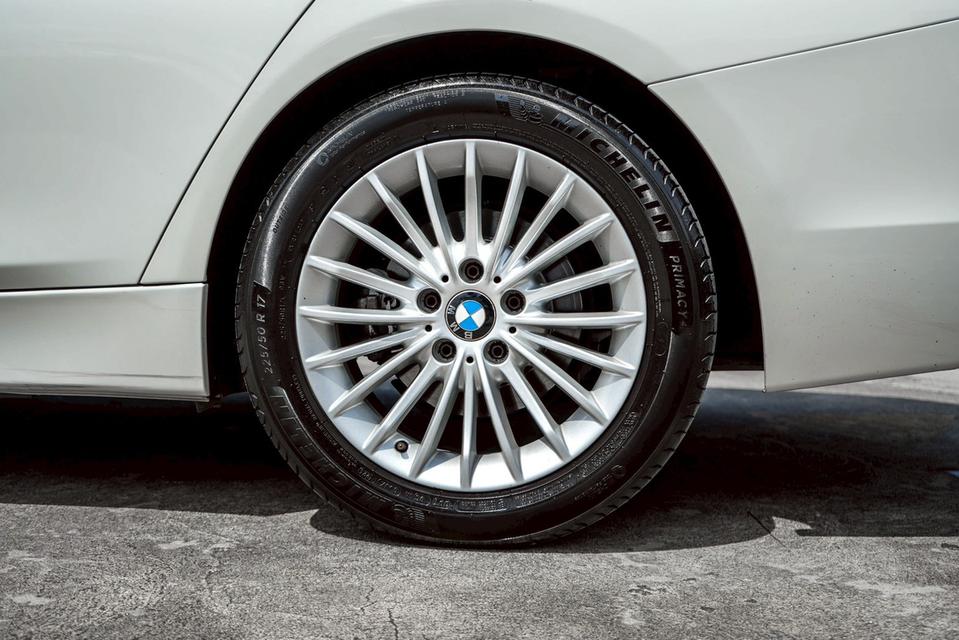 BMW 320D 2.0 Luxury F30 AT 2018ไมล์ 150,xxx km. !! 8