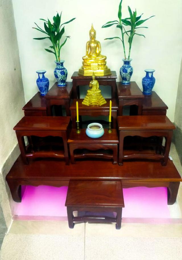 โต๊ะหมู่ 9 บูชาพระ ไม้มะค่าโมง