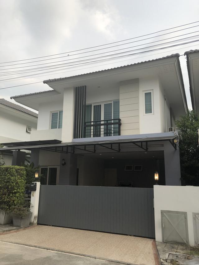 บ้านจัดสรรค์โครงการดิเออบาน่า 2