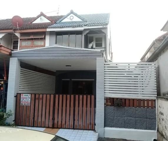ทาวน์โฮมหลังมุม รีโนเวทใหม่ ทำเลมีนบุรี ใกล้รถไฟฟ้าสายสีชมพู หมู่บ้านสุภาวัลย์ ซอย 11 ถนนหทัยราษฎร์ 6 แขวงบางชัน เขตมีนบ 2