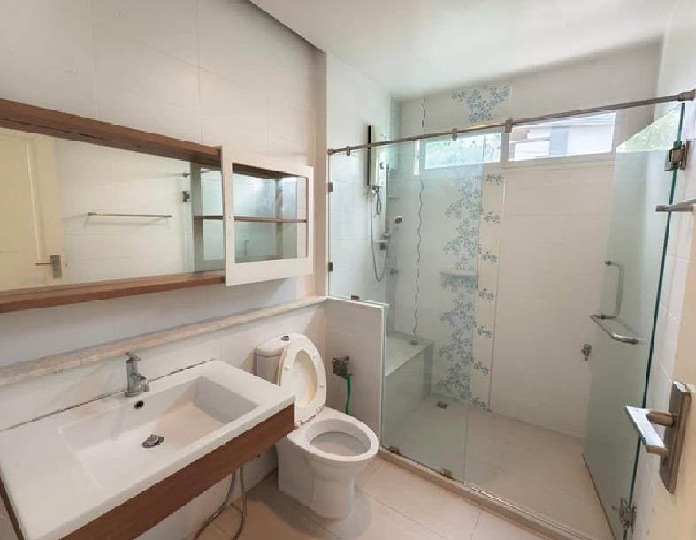 ให้เช่าบ้านเดี่ยว 2 ชั้น หมู่บ้านมัณฑนา พระราม 9 ศรีนครินทร์ ซอยกรุงเทพกรีฑา 7 บ้านสวยมาก เฟอร์นิเจอร์ครบ 3