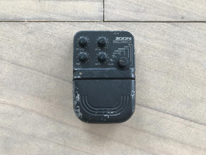 Zoom 5050 Choir - Chorus, Reverb and Delay Pedal (Made in Japan)