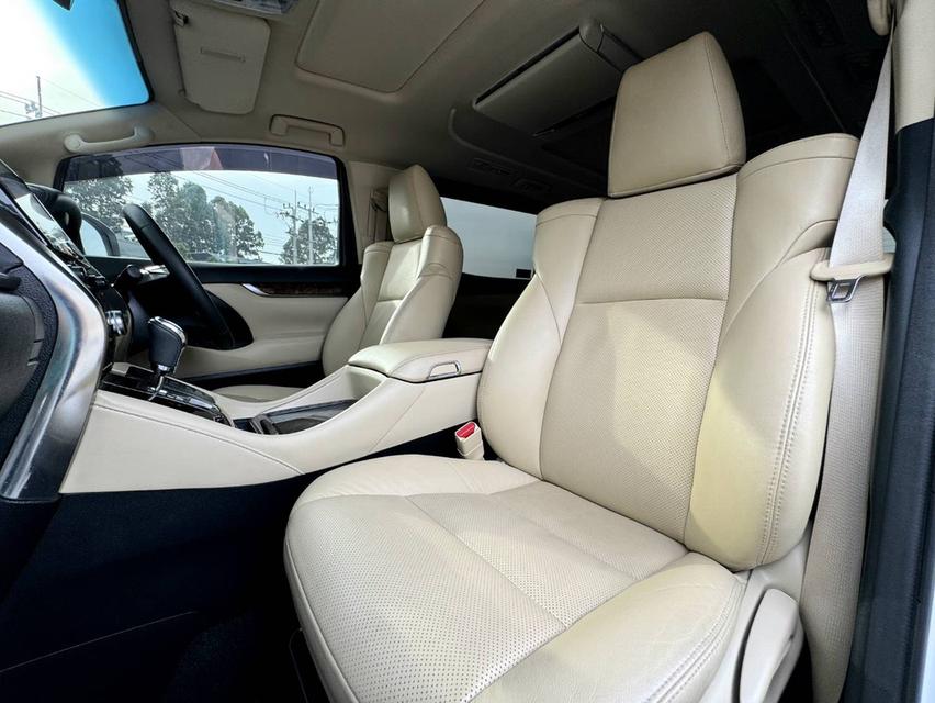 รหัสรถ PEAT9999 🚙🚐TOYOTA ALPHARD​ HYBRID ปี​ 22 9