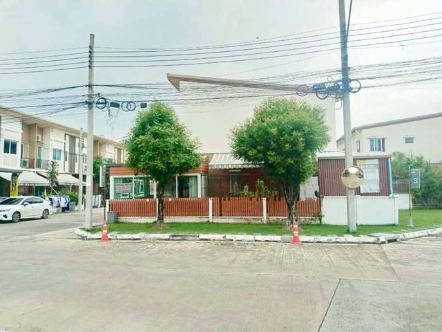 ม.พระจอมเกล้าธนบุรี 1.8 กม. 3 นอน ถูกสุดๆ สุขสวัสดิ์ พระราม3 ให้เช่าทาวน์โฮมหลังมุม 34ตร.วา. 270ตร.ม. 2 น้ำ 5