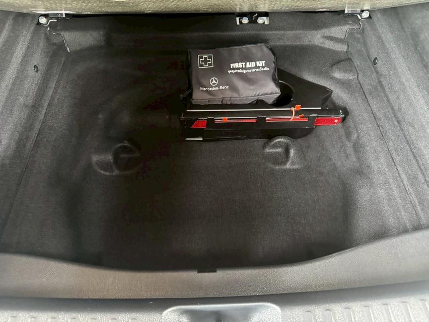 Mercedes-Benz GLA200 1.6 W156 Urban SUV AT ปี 2019 19