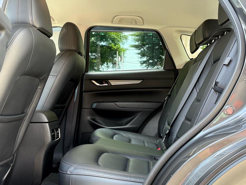 2019 MAZDA CX5 2.0 รถมือเดียวออกป้ายแดง รถวิ่งน้อย เข้าศูนย์ตรงระยะ รถไม่เคยมีอุบัติเหตุครับ 14