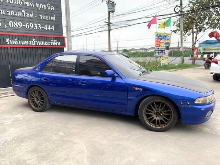 Mitsubishi Galant สีน้ำเงิน 3