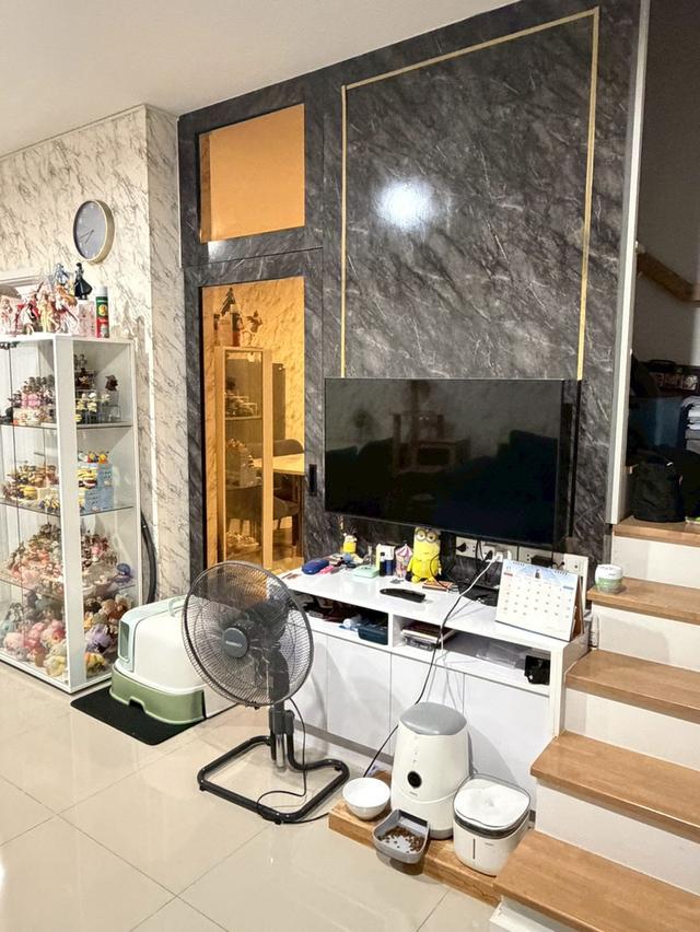 ขายทาวน์โฮม 3 ชั้น โครงการ Flora Tiwanon ทำเลดี ติดถนนใหญ่ ใกล้ MRT จังหวัดนนทบุรี 3