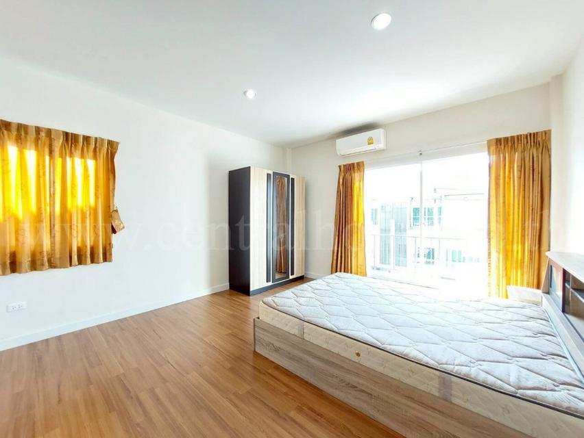 ทาวน์โฮม นลิน อเวนิว 3 รามคำแหง หลังมุม 11