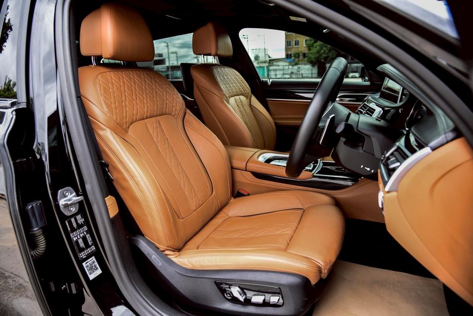 รหัสรถ CBL4242 BMW 730Ld 3.0 M Sport G12 AT 2019 7