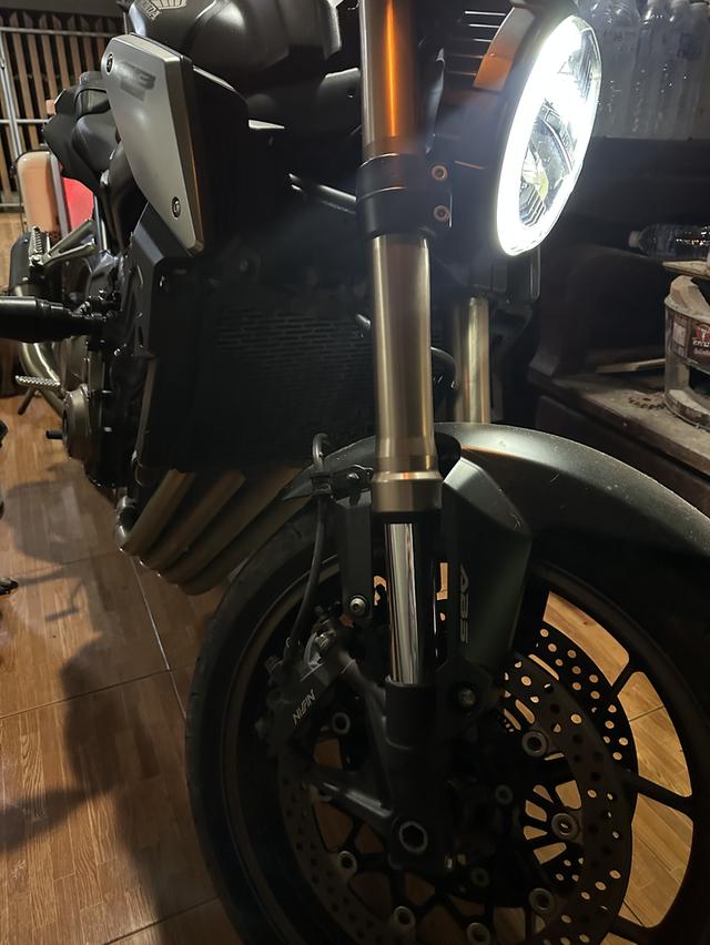 Honda CB650R ปี 2022 #ตำหนิถังน้ำมัน 6