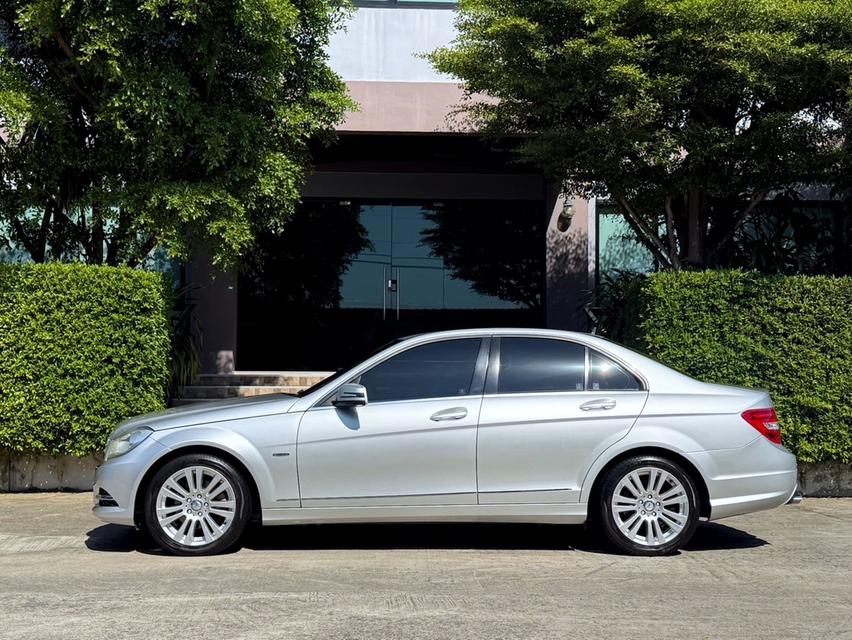 2014 BENZ C200 W204 รถมือเดียวออกป้ายแดง รถวิ่งน้อยเพียง 108,000 กม รถเข้าศูนย์ตามระยะ รถไม่เคยมีอุบัติเหตุครับ 5
