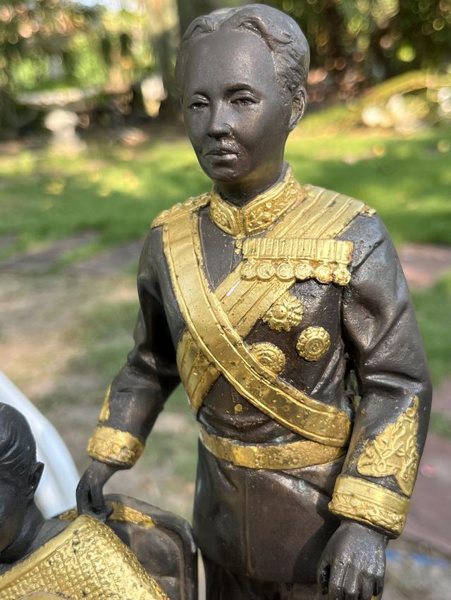 พระบรมรูปหล่อ รัชกาลที่5 ทองเหลืองทั้งองค์ รมดำปิดทอง รูปที่ 2