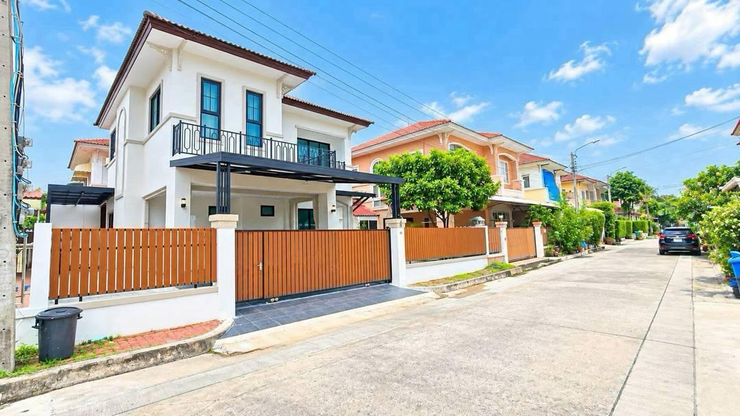 หมู่บ้านชัยพฤกษ์ ถนนวัดลาดปลาดุกบ้านเดี่ยว 2 ชั้น  ตกแต่งใหม่ ซอยวัดลาดปลาดุก มีพื้นที่เยอะ  ราคาจับต้องได้ 18
