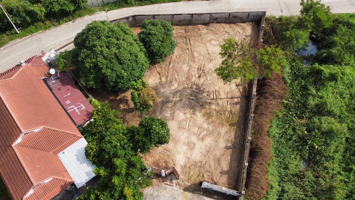 Great vacant land plot 504 m² in Bang Lamung, Chonburi, located in residential area. 4