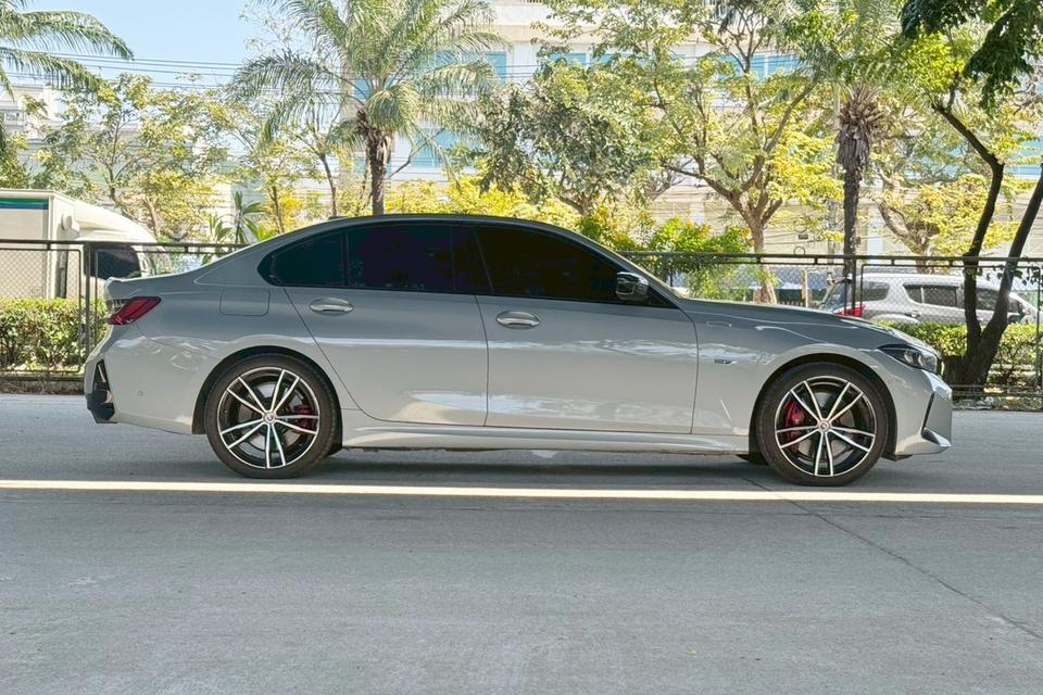 BMW 330e M Sport AT ปี 2023 รูปที่ 4