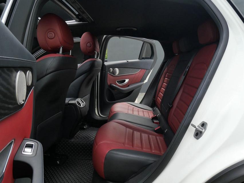 Benz GLC300e Coupe AMG 2021 สีขาว รถออกปี21 แท้ รถมือเดียว หลังคาแก้ว รูปที่ 9