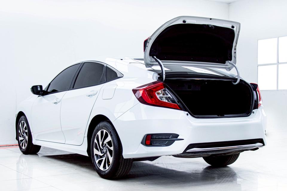 HONDA CIVIC 1.8 E FC AT 2021ซีดาน C-Segment โฉม FC หล่อ+ขับดี+อะไหล่ง่าย รูปที่ 6
