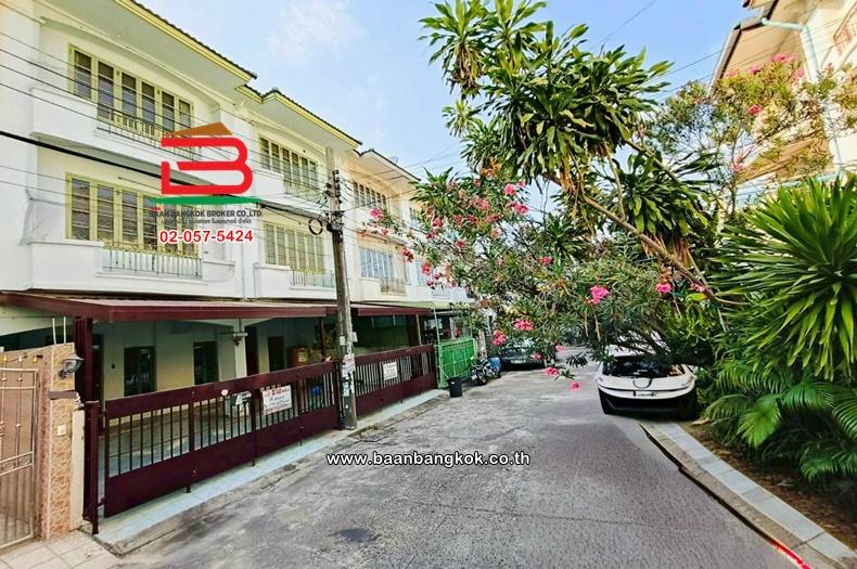ทาวน์โฮม เนื้อที่ 18 ตร.ว. หมู่บ้านสรานนท์ (ติวานนท์-ปากเกร็ด 19) ถนนติวานนท์-ปากเกร็ด ตำบลบางพูด อำเภอปากเกร็ด นนทบุรี 3