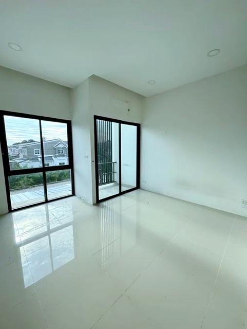 ให้เช่าอาคารพาณิชย์ 3ชั้น 20ตร.วา. เพียวเพลส ราชพฤกษ์ 1.4 กม. MRT บางรักใหญ่ 3.3กม. เปิดซิง! 4นอน 222ตร.ม. 3น้ำ เซ็นทรัล 4