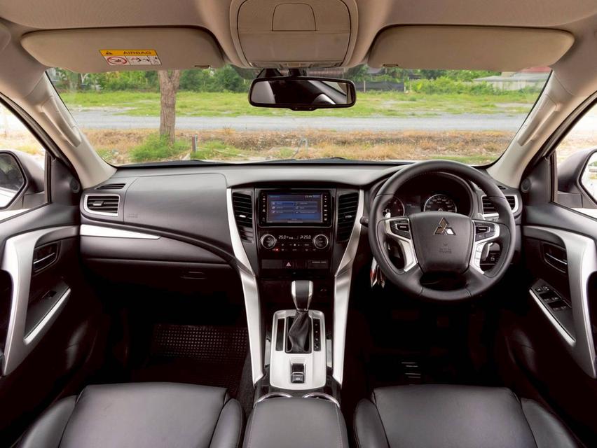 ขาย Mitsubishi Pajero 2.4GT ปี18 13