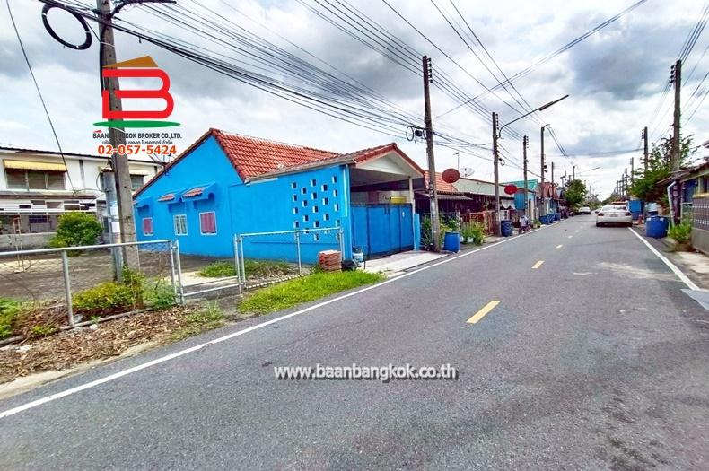 ทาวน์เฮาส์ หมู่บ้าน อยู่เจริญ 1 (คลอง4) เนื้อที่ 17 ตรว. ถนนพระองค์เจ้าสาย คลอง4 ต.บึงยี่โถ อ.ธัญบุรี จ.ปทุมธานี 10