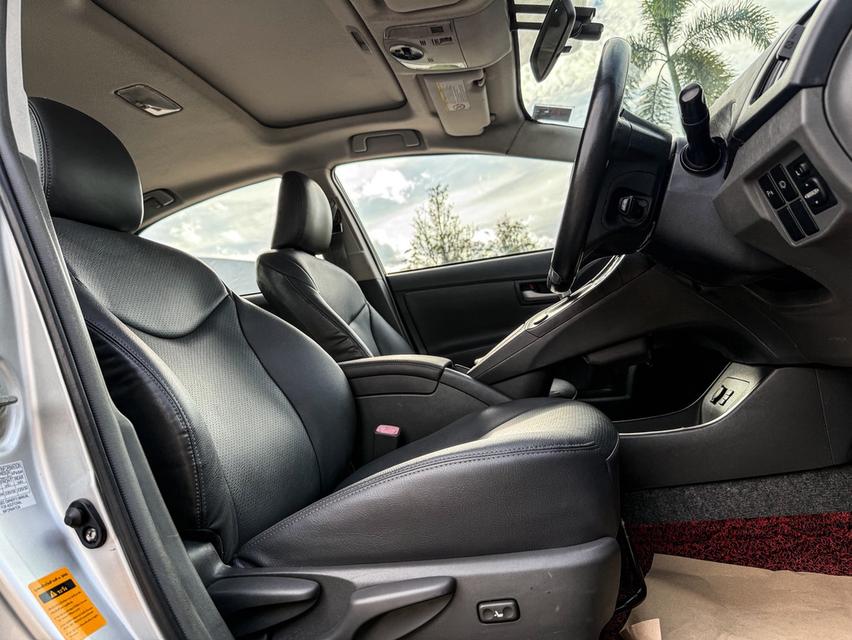 ขาย Totota Prius 1.8Hybrid ปี13 12