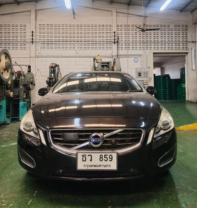 Volvo V60 ปี 2012