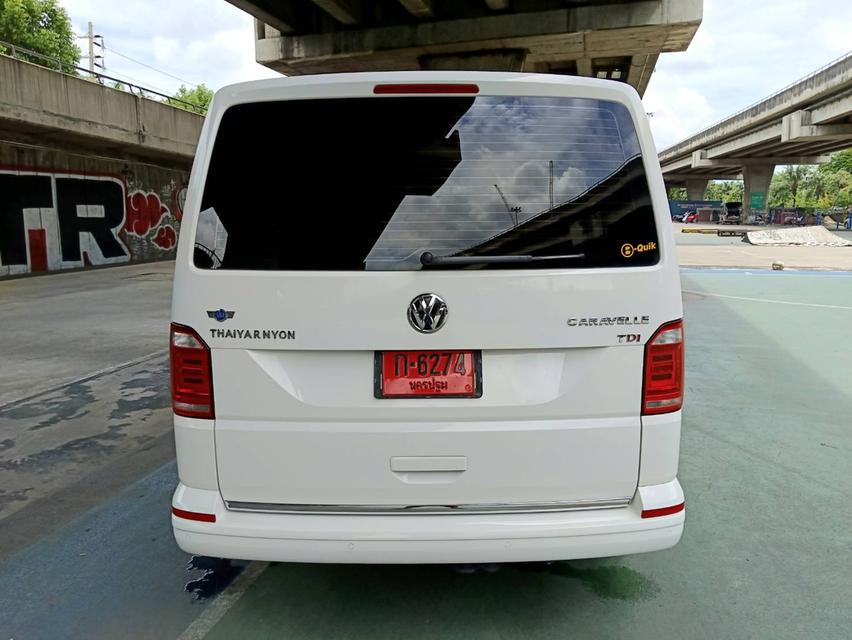 รหัสรถ PEAT8274 Volk Caravelle Comfortline2 เครื่องดีเซล แต่งVIP เต็มระบบ 2017