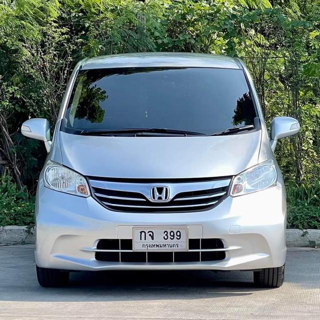 Honda Freed สีเทาสวย 1