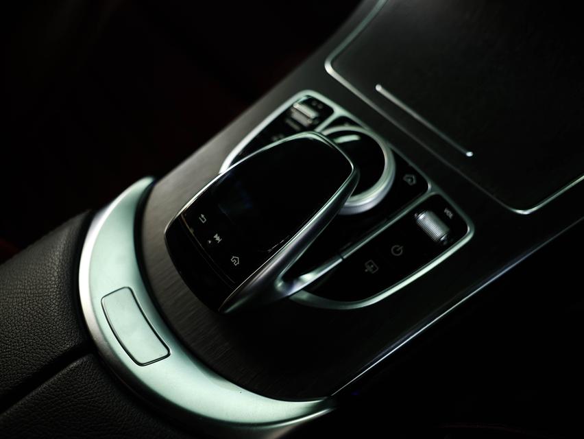 2021 Mercedes-Benz C220 2.0 W205 (ปี 14-22) d AMG Dynamic Sedan AT รูปที่ 12