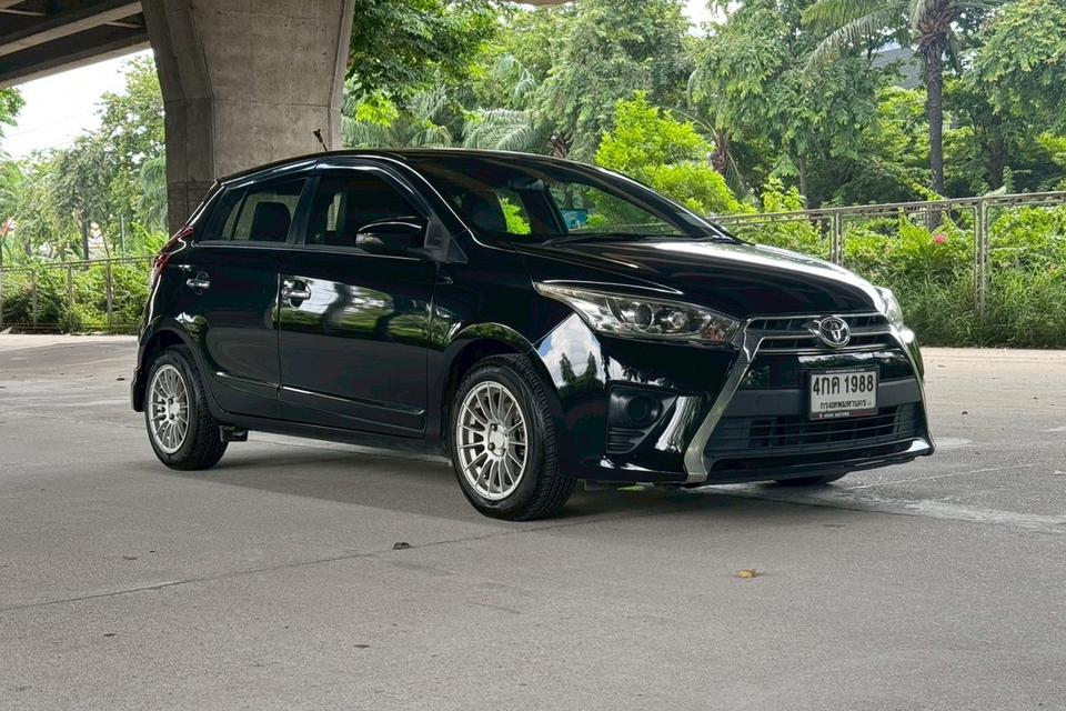 Toyota Yaris 1.2 G Hatchback AT ปี 2015 รถสวยมือเดียว รุ่นท๊อป