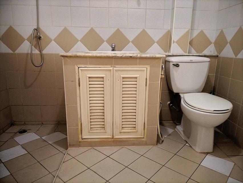 ทาวน์เฮ้าส์ 21 ตร.ว. 2ชั้น 4นอน 2น้ำ ม.ปิยวรารมย์1 บางบัวทอง(ถ.บางกรวย-ไทรน้อย) 5