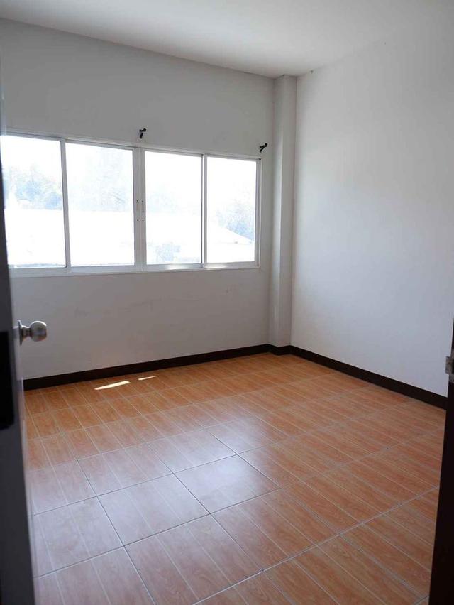 🏡✨ ทาวน์เฮ้าส์สองชั้น 2 ห้องนอน 2 ห้องน้ำ พื้นที่กว้าง โปร่งสบาย ใกล้สิ่งอำนวยความสะดวก เหมาะสำหรับครอบครัวอยู่อาศัยอย่างลงตัว 👨‍👩‍👧‍👦 8