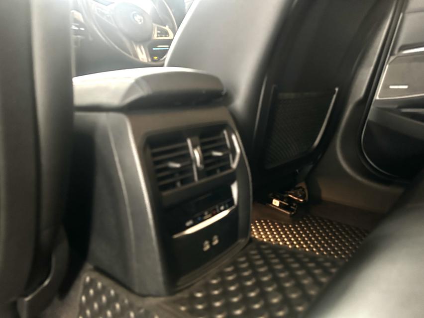 BMW 330e Plug-in Hybrid M SPort (LCI) ปี2023 จดปี 24 ไมล์น้อย 13