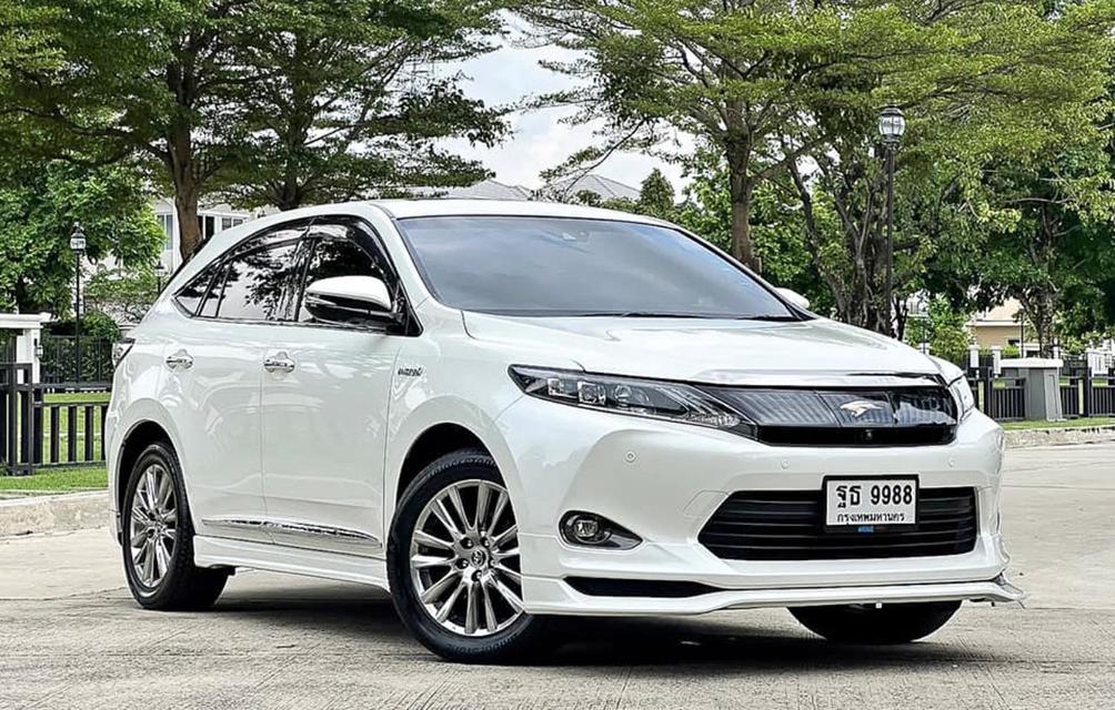 ส่งต่อ TOYOTA HARRIER ปี 2015 