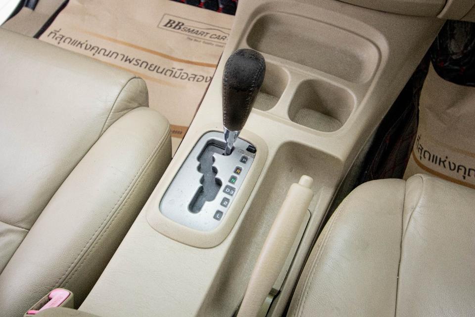 TOYOTA FORTUNER 3.0 V 2WD 2011  6