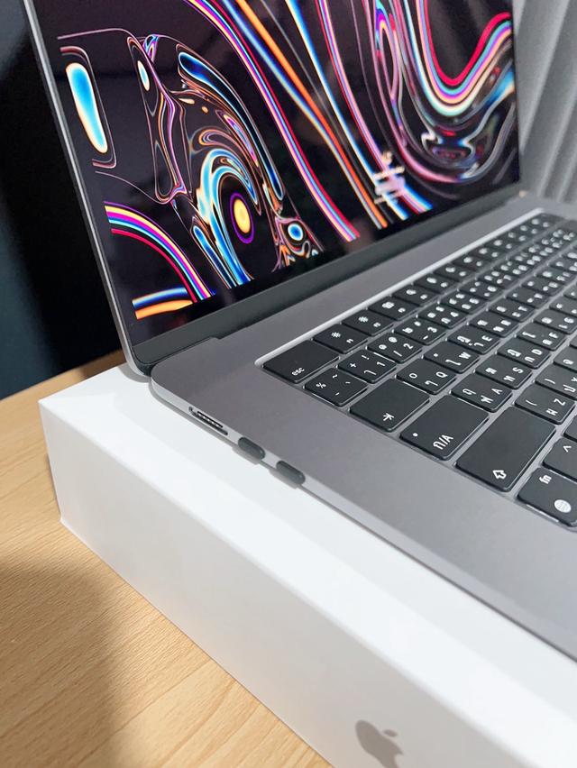 Macbook Air M2 ขนาด 15.3 นิ้ว สี Space Grey 5