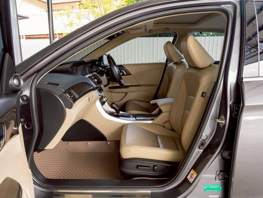 HONDA ACCORD 2.4TECH ปี 2013เจ้าของเดียว รถสวย กุญแจสำรองครบ  12